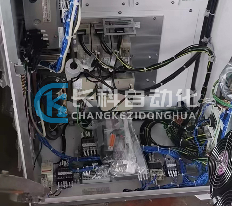 安川玻璃基板搬運機器人NX100/ECS1200DN-L 安川玻璃基板搬運機器人NX100/ECS1200DN-L